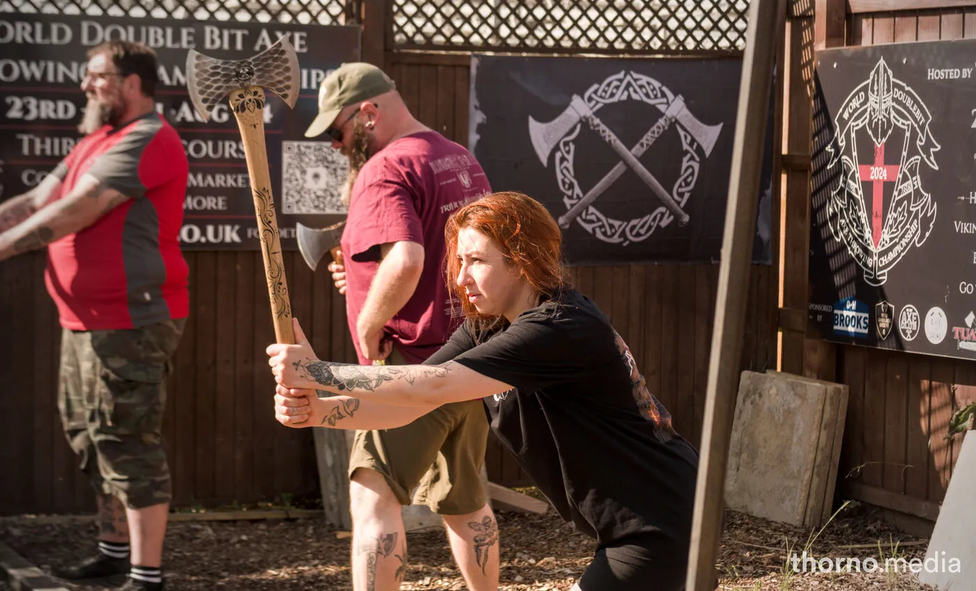 Axemore — Axethrowing