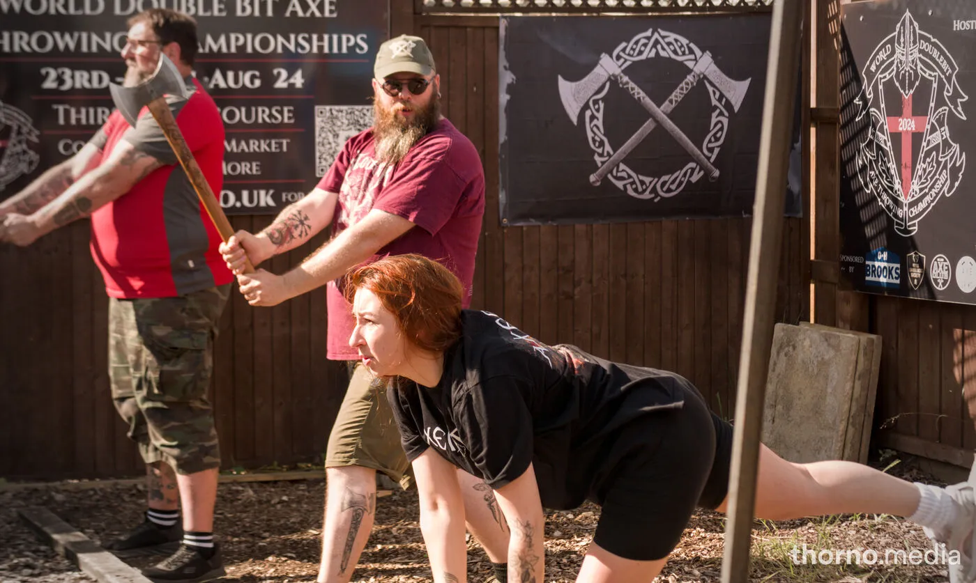 Axemore — Axethrowing