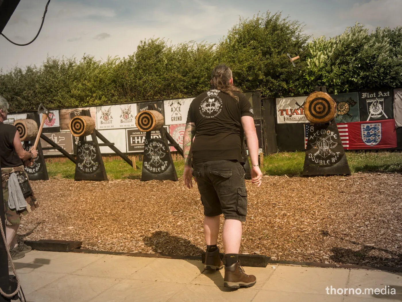 Axemore — Axethrowing