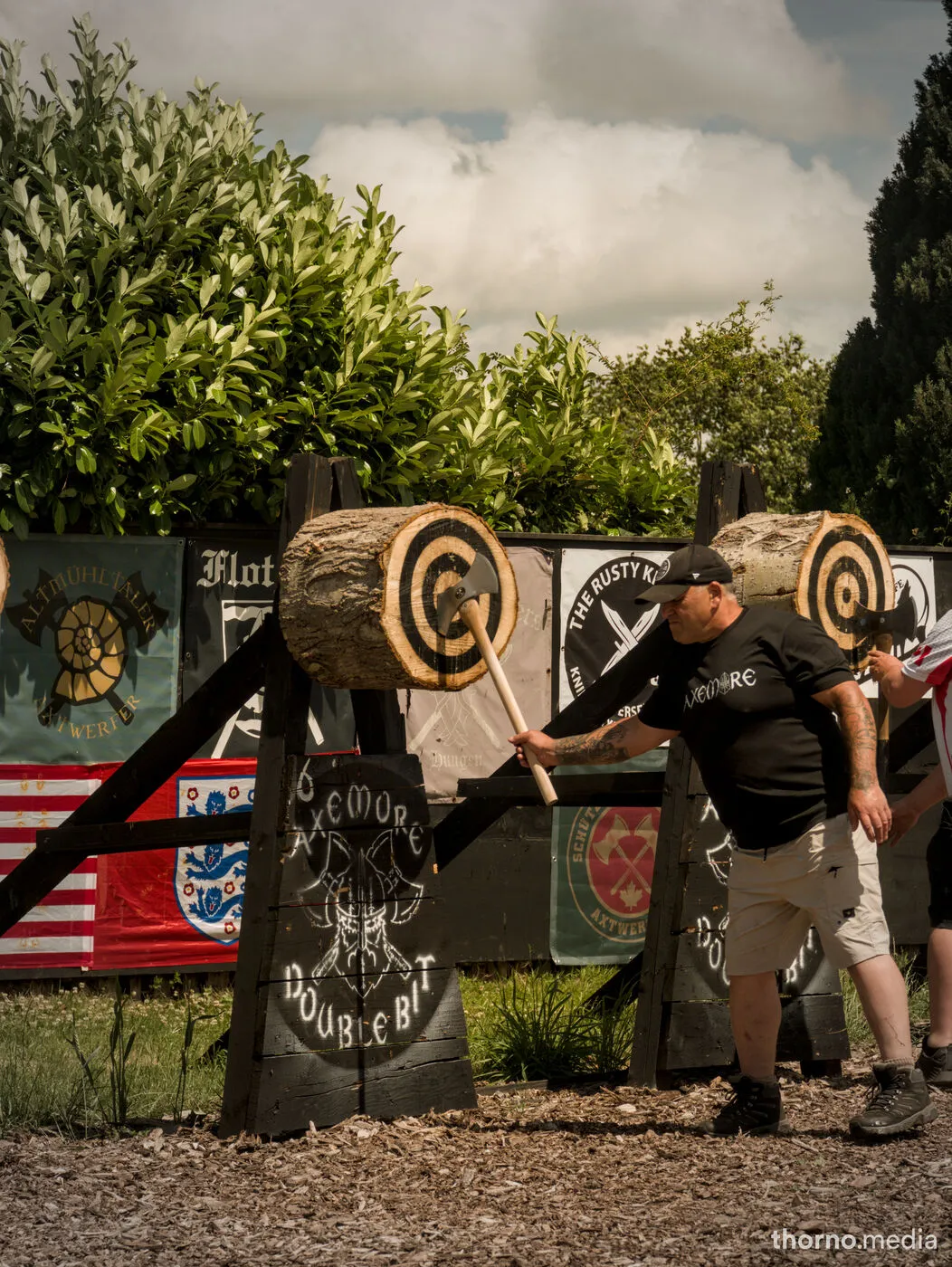 Axemore — Axethrowing