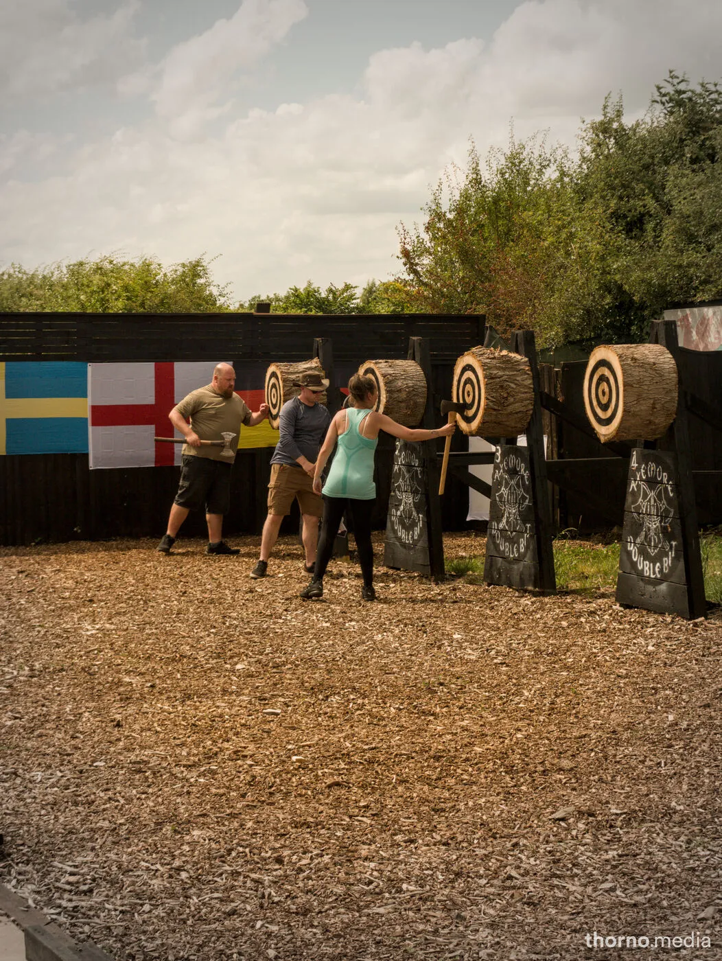 Axemore — Axethrowing