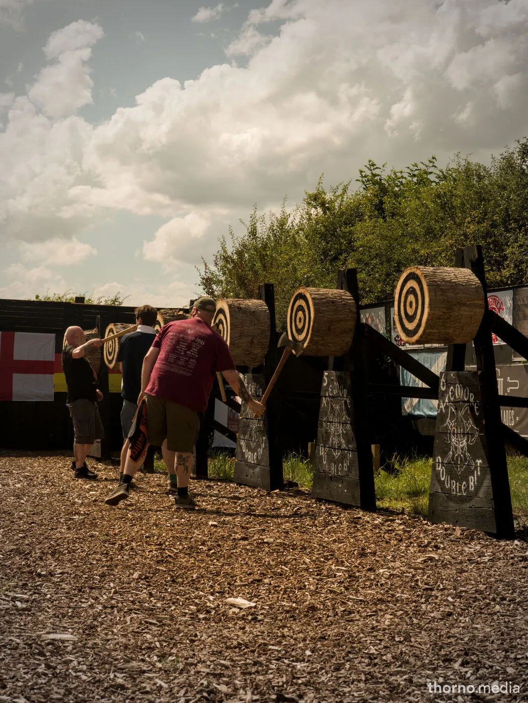 Axemore — Axethrowing